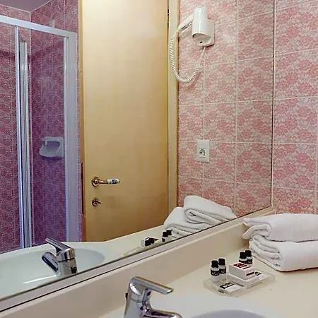 Shg Carlotta Hotel Ispra